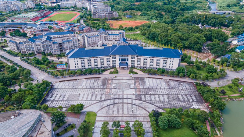 揭秘深圳贴片机：核心技术解析与选购要点