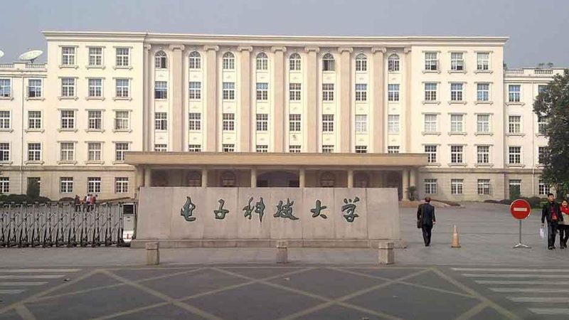 SMT贴片加工：揭秘其背后的技术奥秘与应用